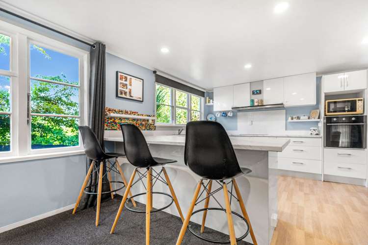 5A Peter Place Mangakakahi_1