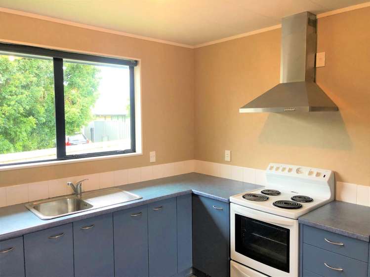 128 Brookfield Street 1074_5