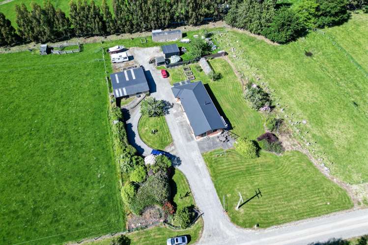 20 Cross Road Winton_48