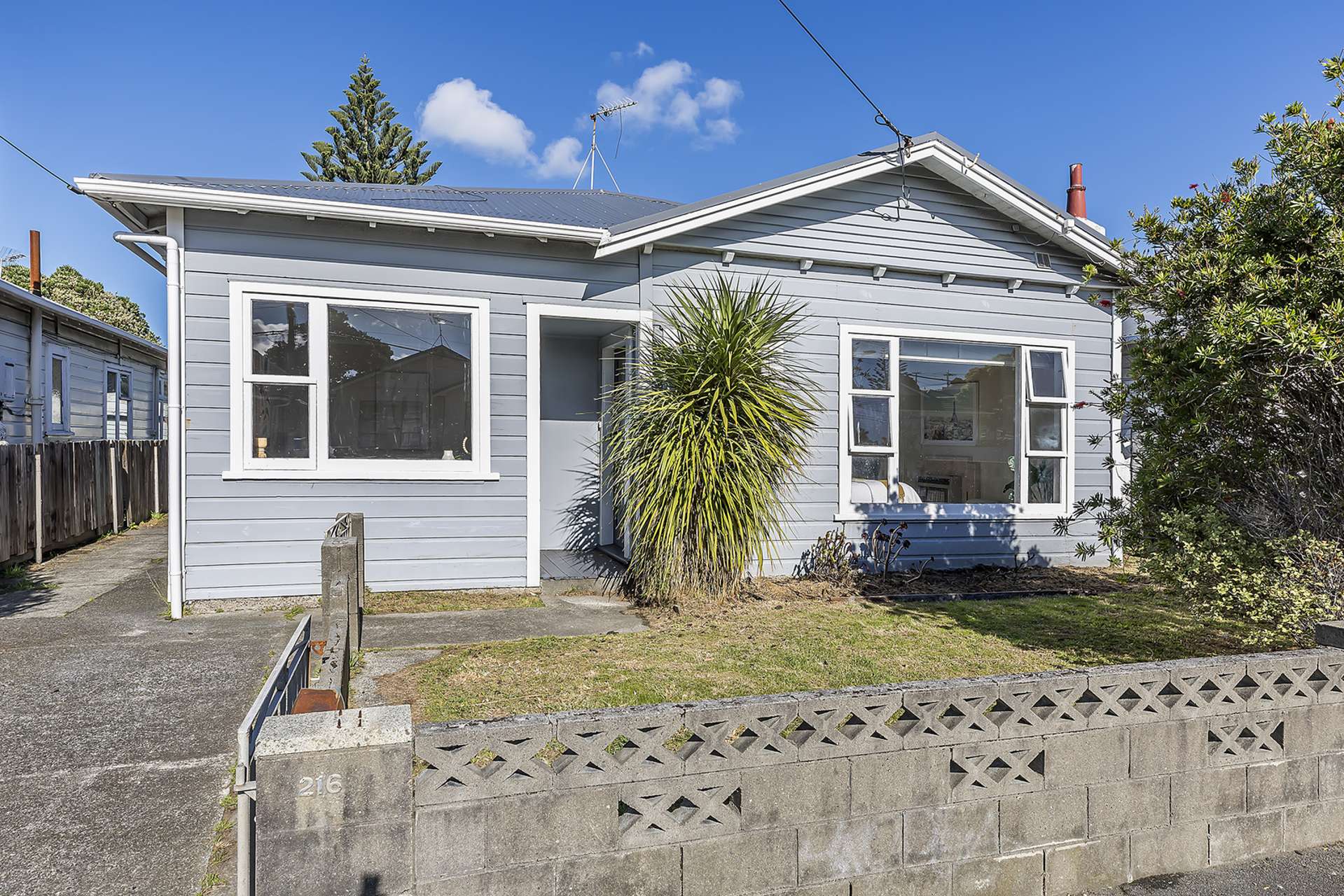 216 Coutts Street Rongotai_0