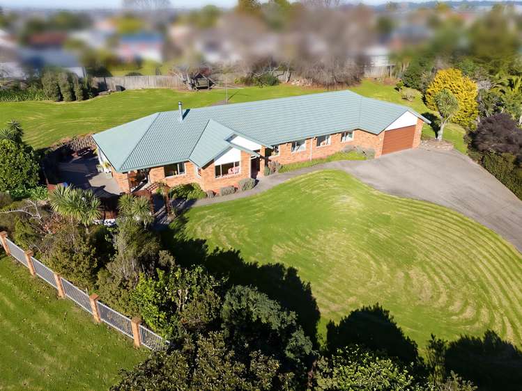 2 Burgundy Park Avenue Henderson_36