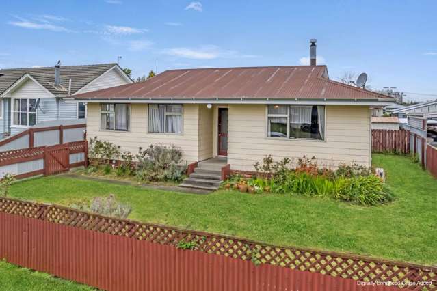 13 McCorkindale Street Feilding_2