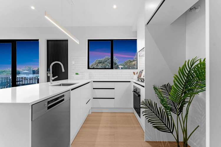 60A,B,D Lewisham Street Highland Park_9