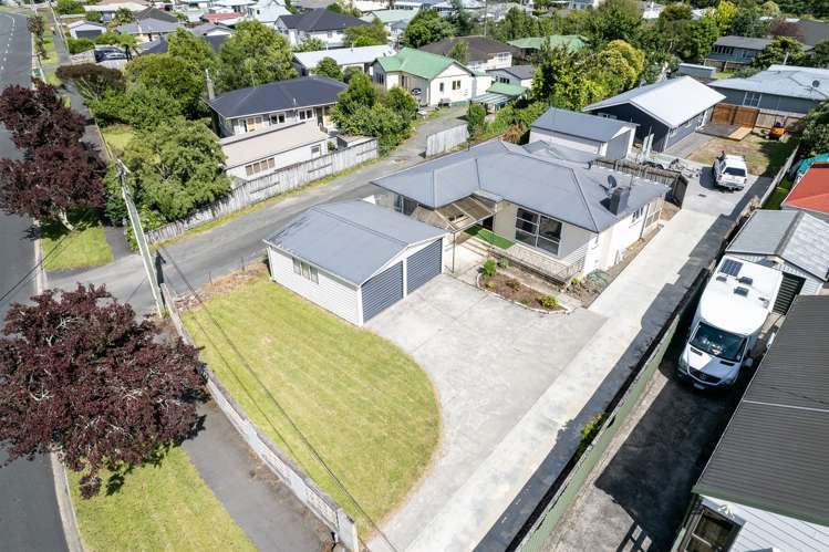 27 Bruce Avenue Glenview_19