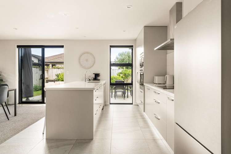 18 Tuaia Street Pyes Pa_4