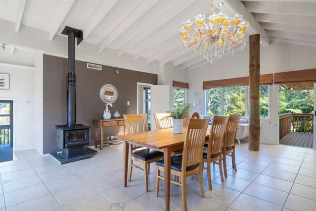 29 Colmar Road Mellons Bay_3