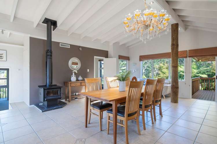 29 Colmar Road Mellons Bay_2