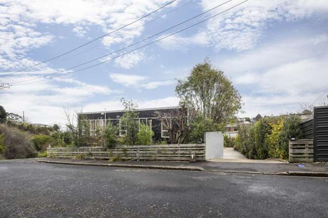 Low maintenance living in Mornington