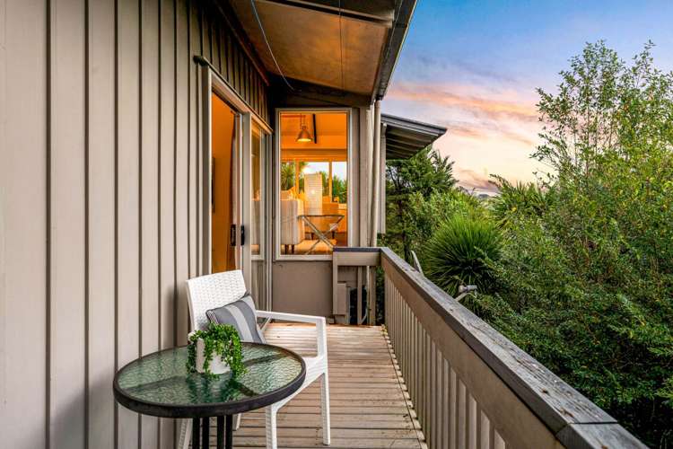 2 The Terrace Herald Island_17