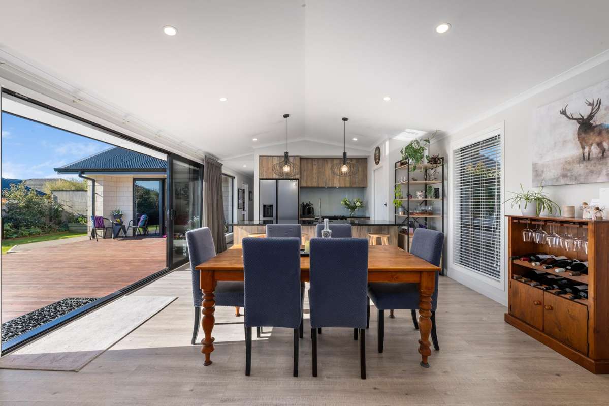 6 Spitfire Drive_4