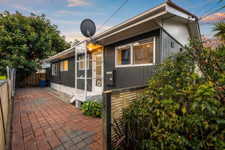 1/322 Royal Road Massey_16