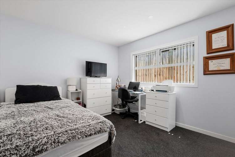 25 Hastings Road 11554_11