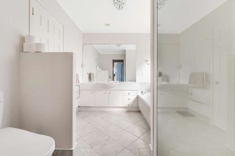 87 Golfland Drive Golflands_17