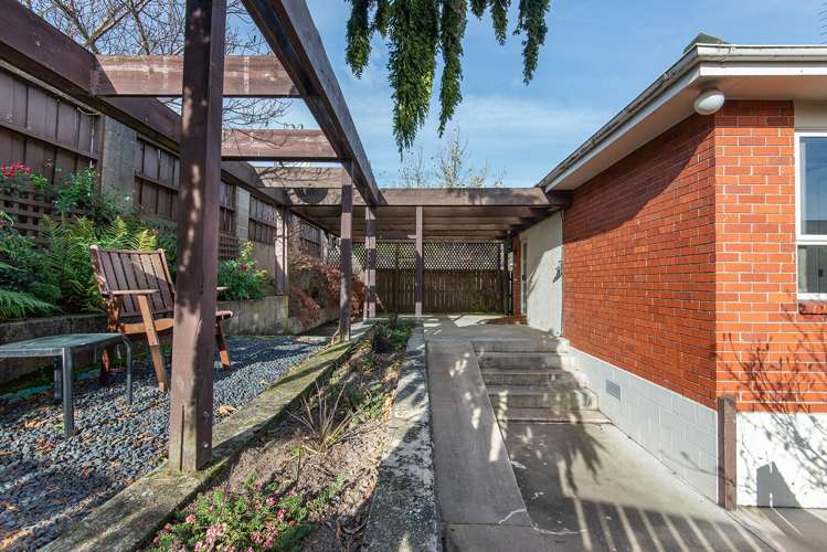 8 Elwyn Crescent Green Island_30