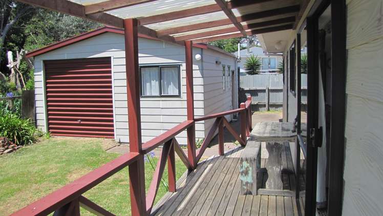 124 Park Avenue Waitarere Beach_13