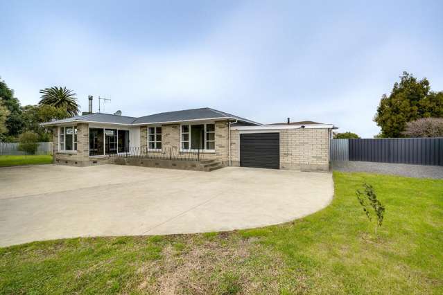 Renovated, Ready And Room For Everyone!