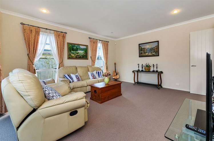 8 Bur Oak Terrace Schnapper Rock_3