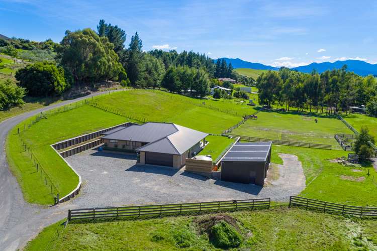 398 Ben Morven Road Fairhall_17