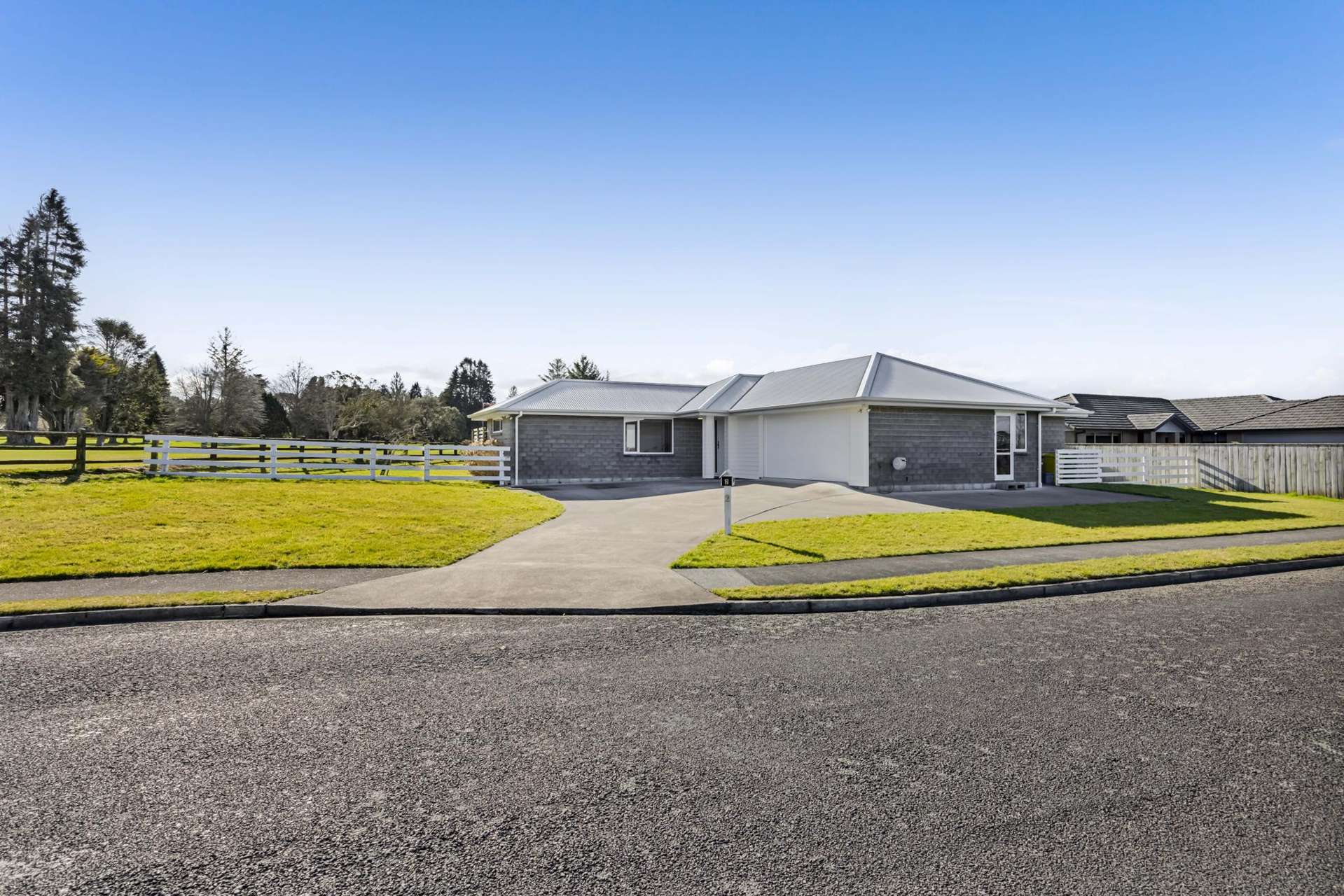 2 Mercade Close Stratford_0