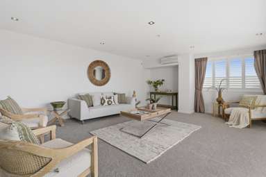 902/72 Devonport Road (Devonport Towers)_4