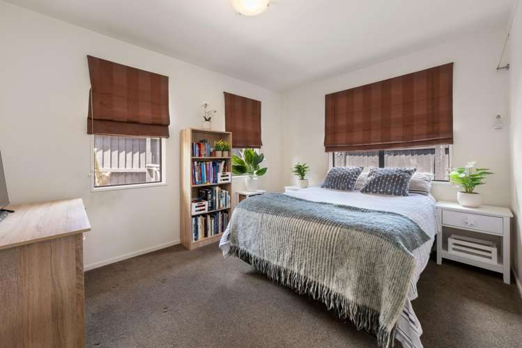 40 Titirangi Crescent Parklands_16