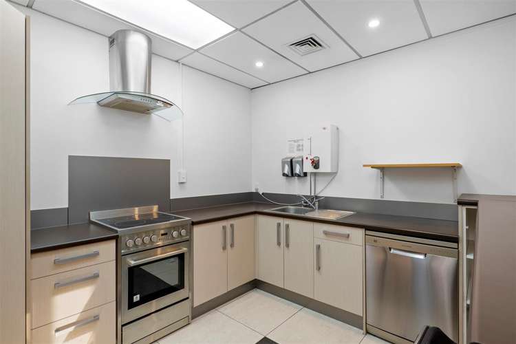 501 Brougham Street Waltham_16