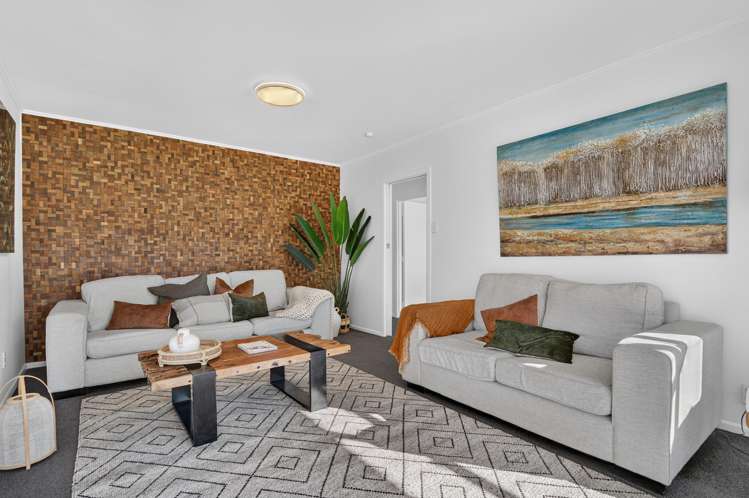 9 Lyttle Way Featherston_8