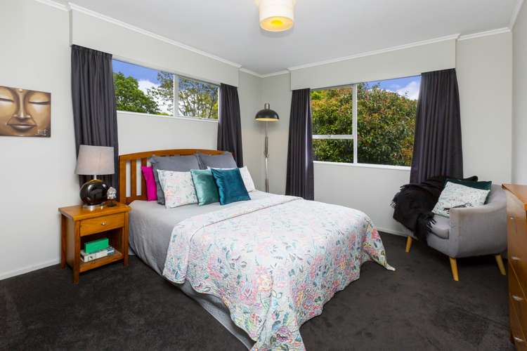 21 Barton Road Heretaunga_14