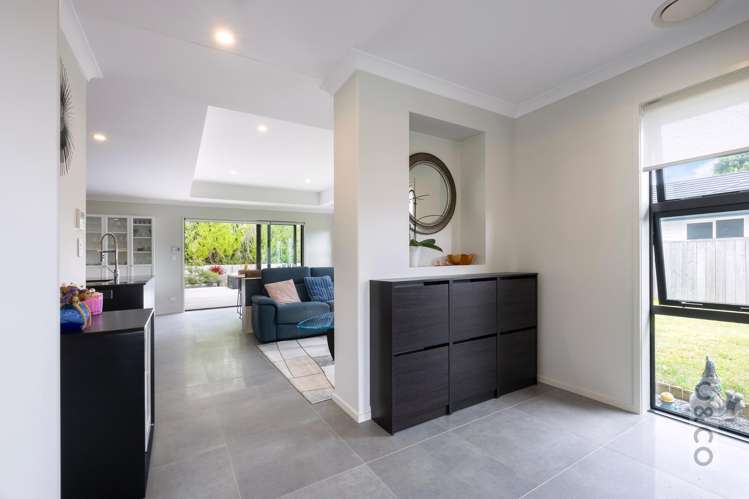 28 Leebank Crescent Riverhead_5