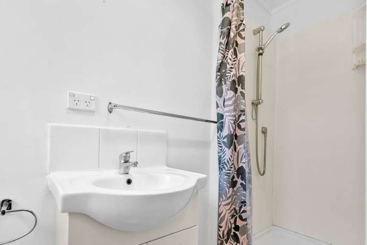 3&3A Mildmay Road Henderson_12