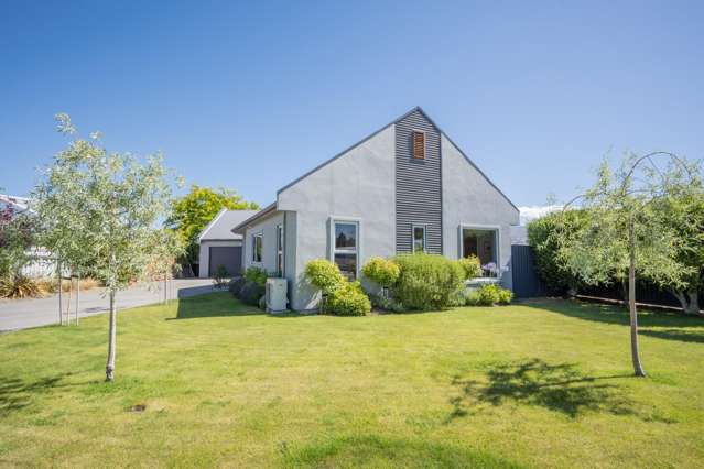 Beautifully presented contemporary home 