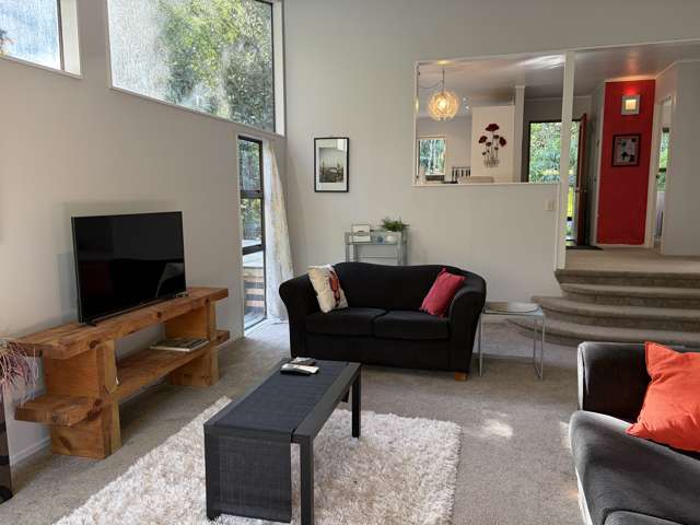 132 Western Hills Drive Kensington_1