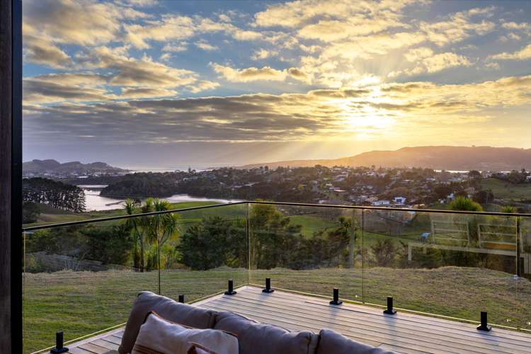49A Hills Road Raglan_22