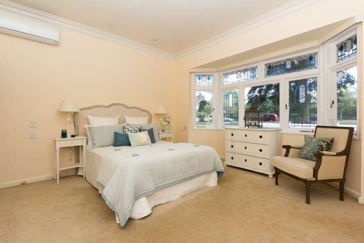 8 Garry Road Mt Eden_10