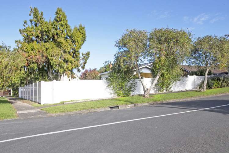 2 Rewa Street New Lynn_12