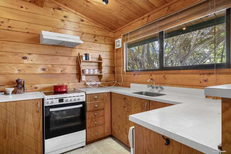 12 Sunningdale Street Wattle Downs_11