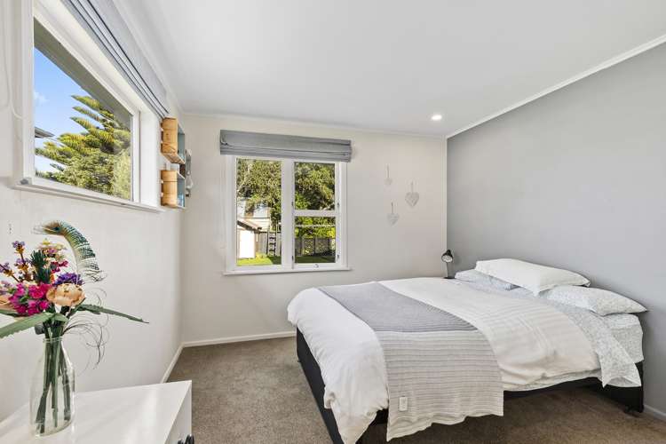 9 Huntleigh Park Way Ngaio_9