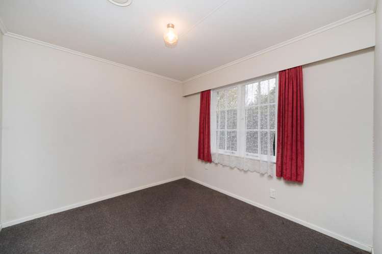 15B Wikiriwhi Crescent Awapuni_9