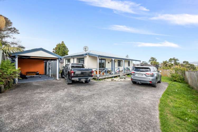 12a Waione Avenue Te Atatu Peninsula_1