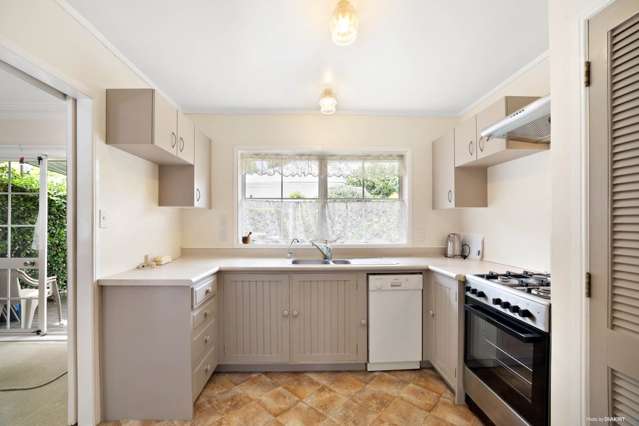 2/27 Vauxhall Road Devonport_4