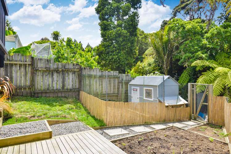 22 Rimutaka Place Titirangi_17