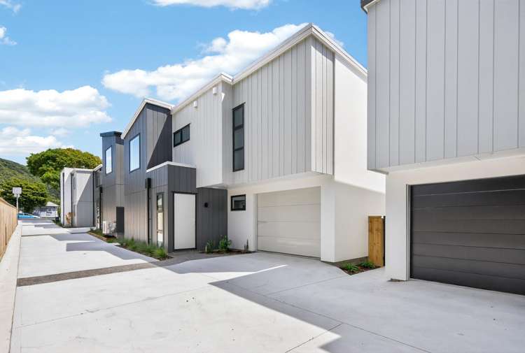 3/46 Wainuiomata Road_0