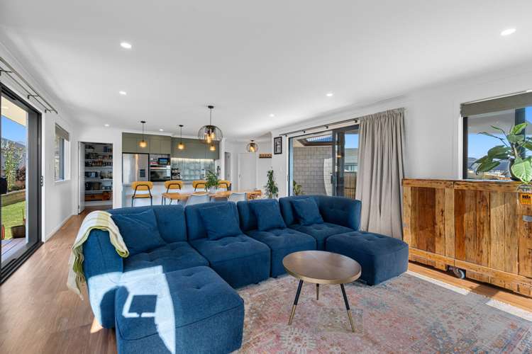 15 Hass Drive Ohauiti_9