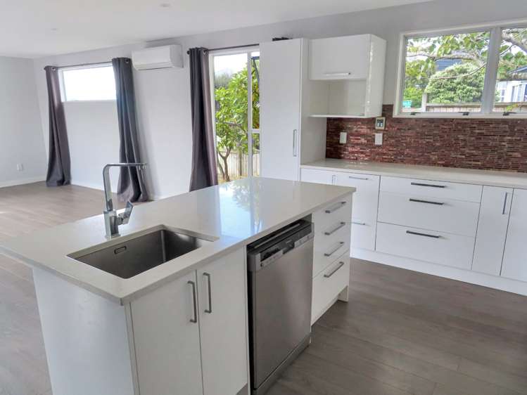 42 Outram Grove Kelson_1