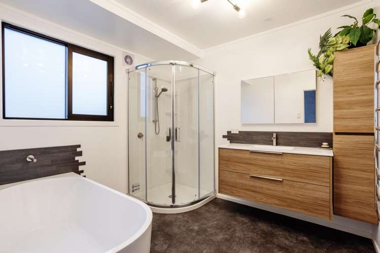 37 McKerrow Street Shiel Hill_23