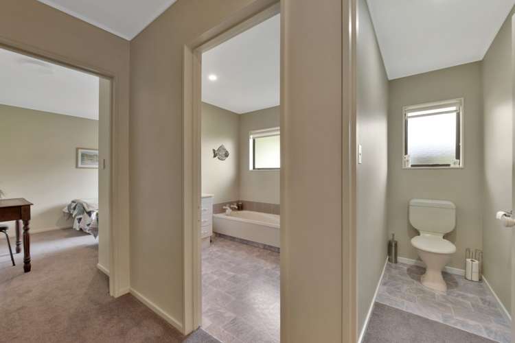 12 Appaloosa Avenue Richmond_13