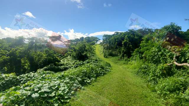 Are you “done” with big crowded and polluted cities? – TROPICAL PARADISE AWAITS YOU IN FIJI