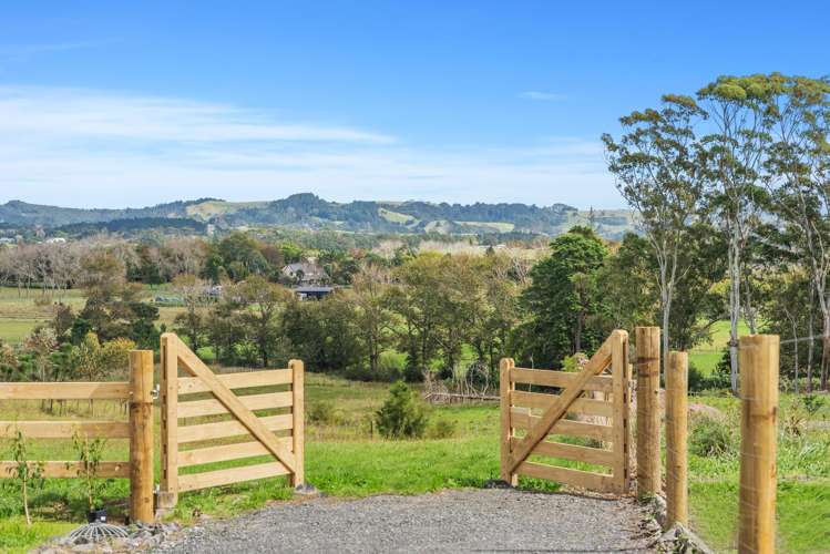 197 Nixon Road Taupaki_9