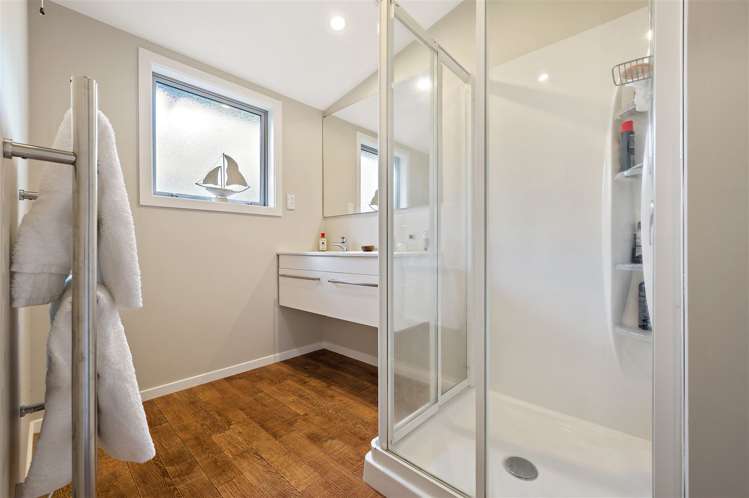 6 Robinsons Bay Valley Road Robinsons Bay_16