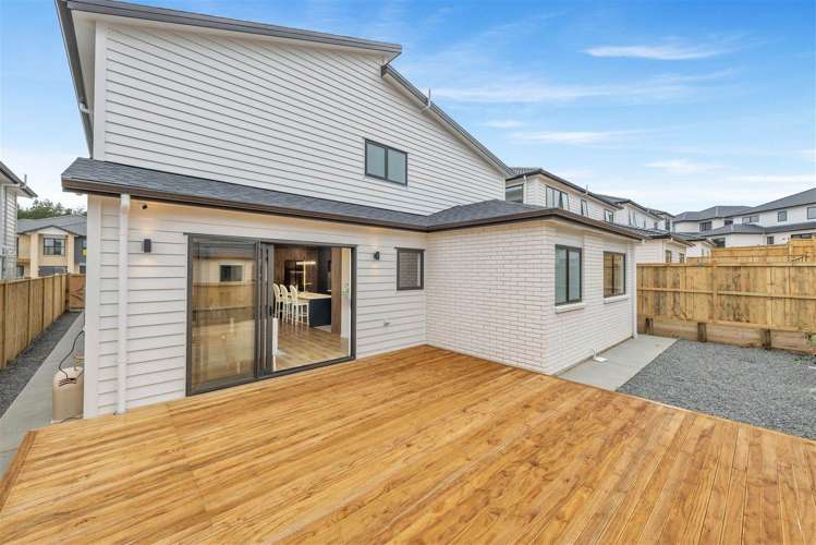 11 Tullymore Drive Flat Bush_20